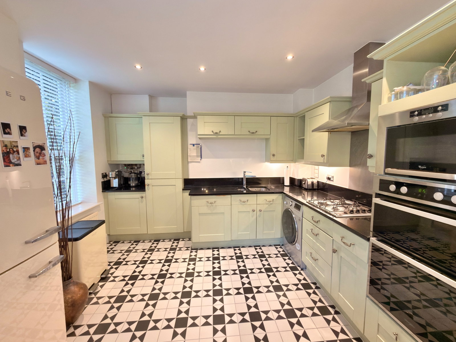 Flat in Harrow