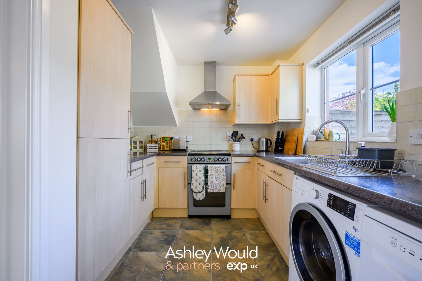 Semi Detached House in Kidderminster