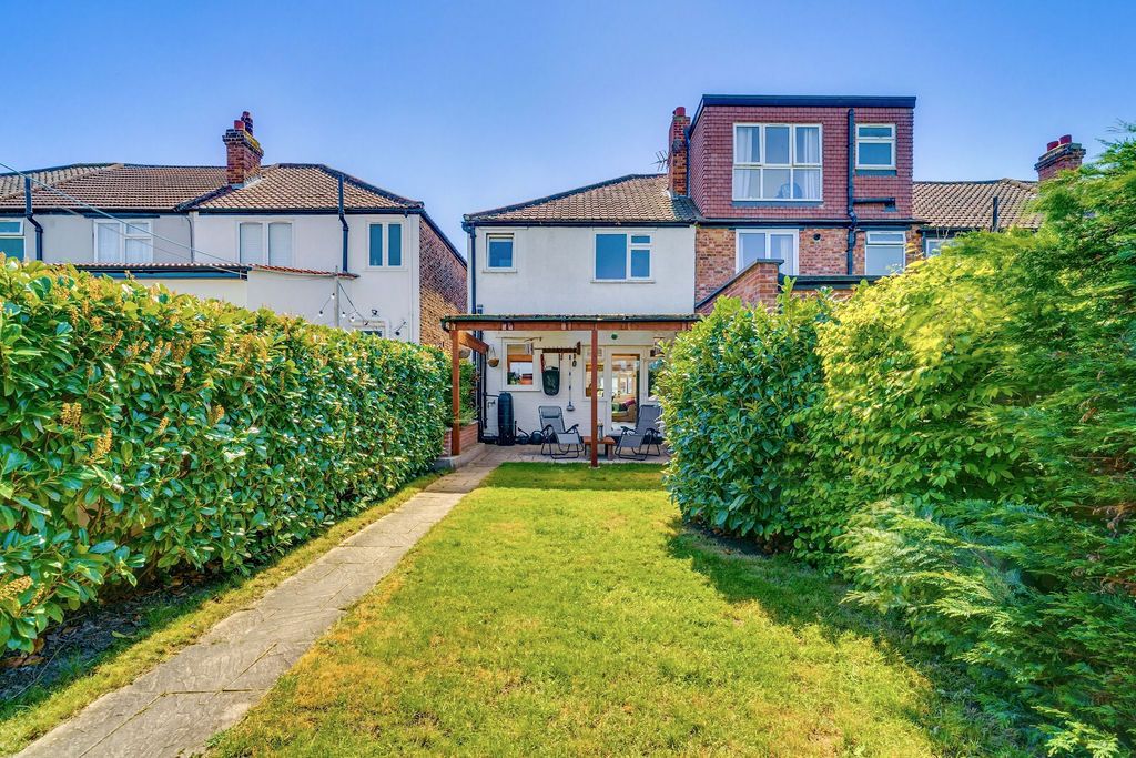 Terraced House in London 2