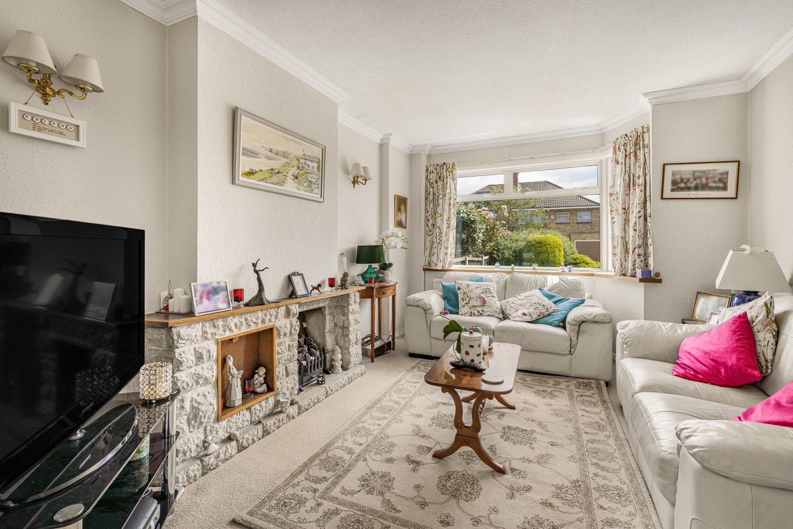 Semi Detached House in Cheltenham