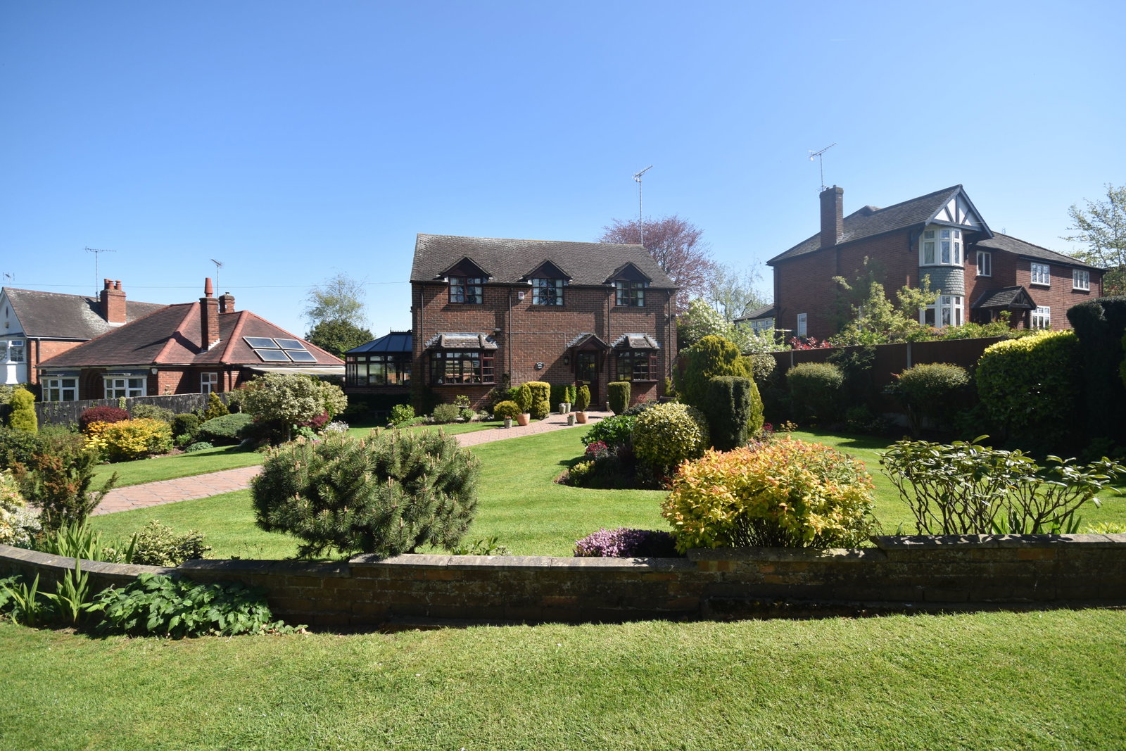 Detached House in Burton-on-trent