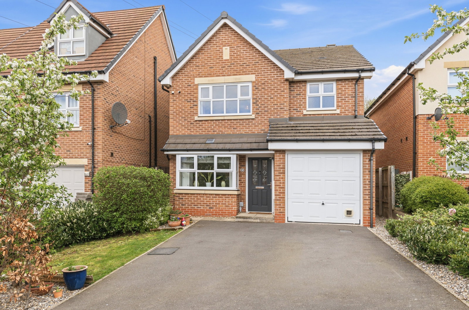Detached House in Castleford
