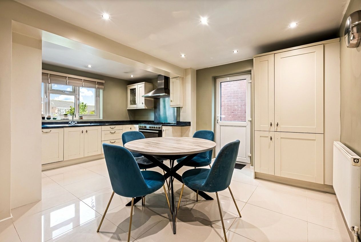 Detached House in Loughborough