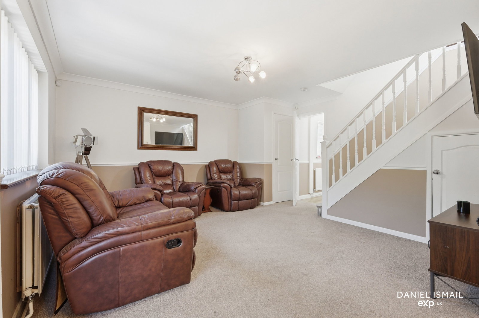 Semi Detached House in Basildon