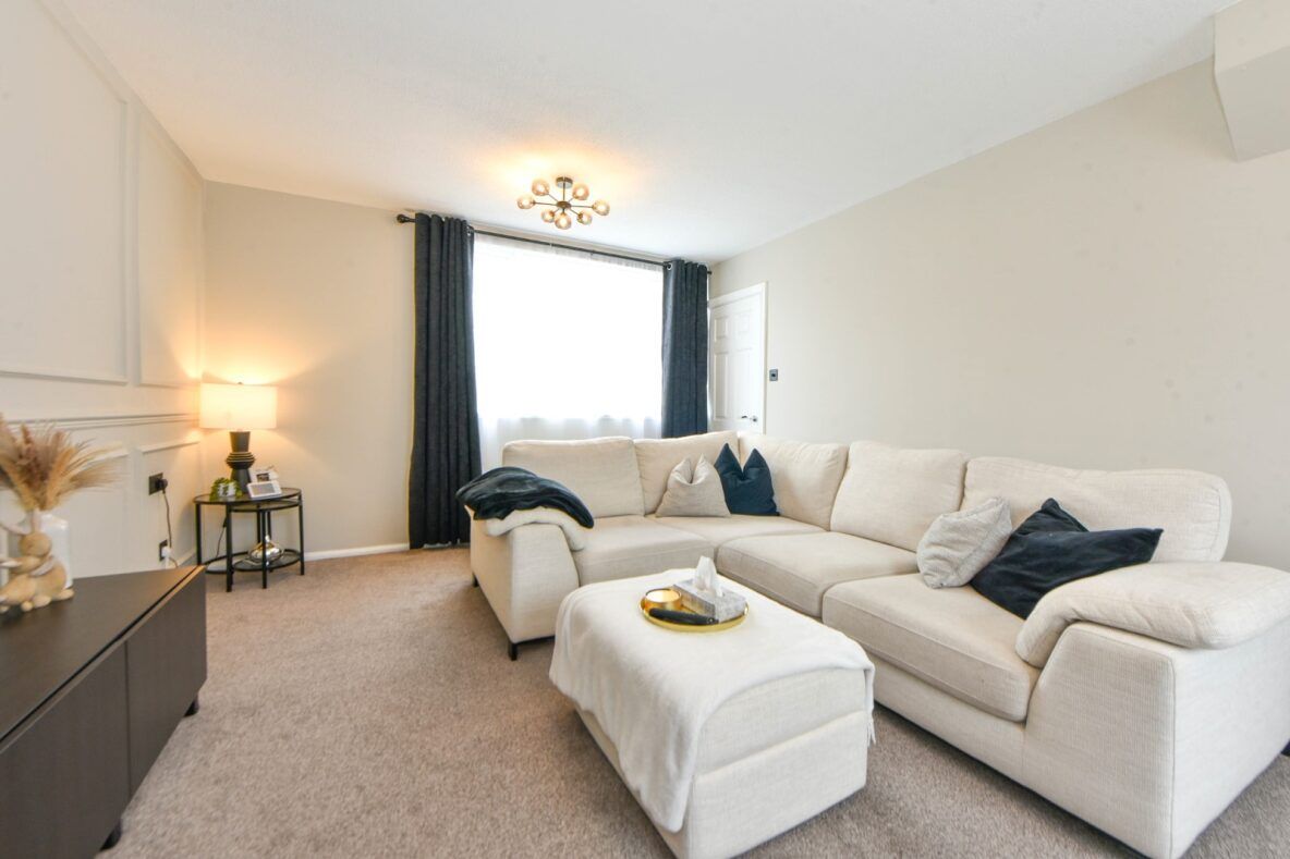 Semi Detached House in Sale