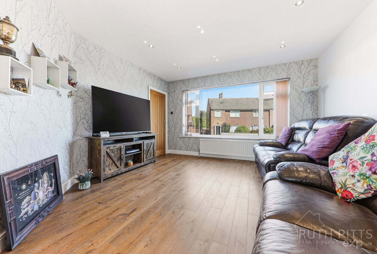 Semi Detached House in Knottingley