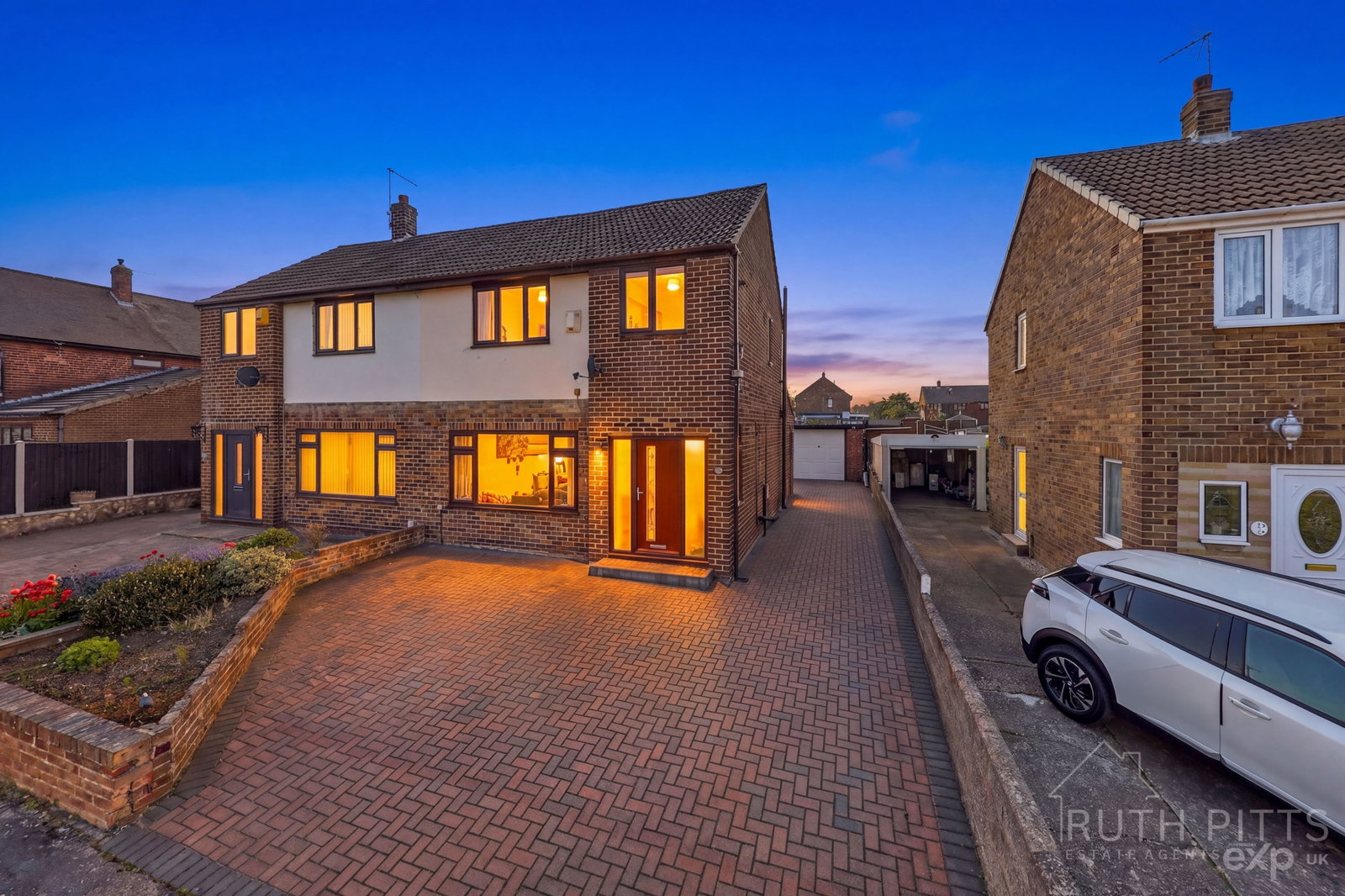 Semi Detached House in Knottingley