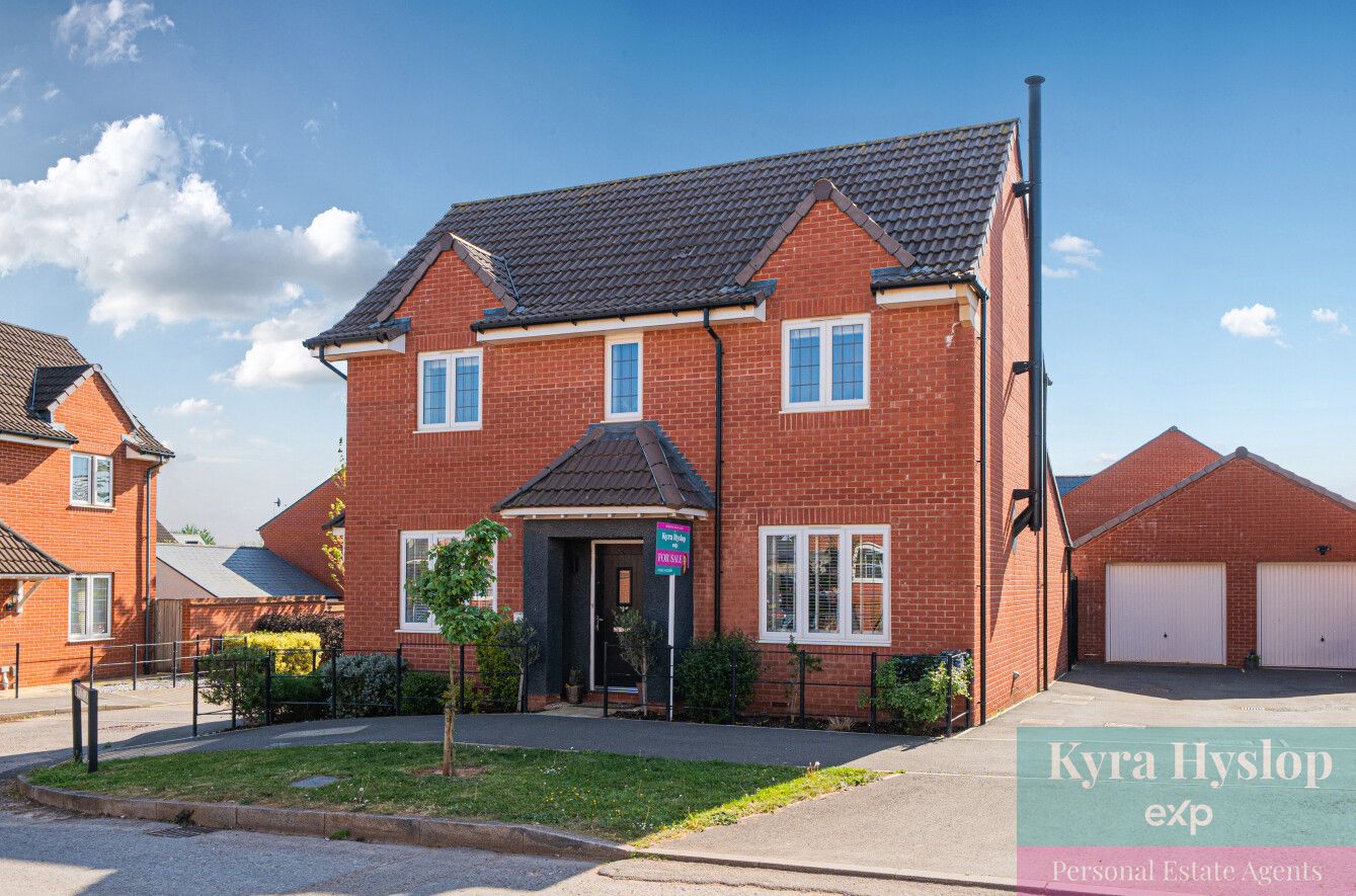 Detached House in Exeter