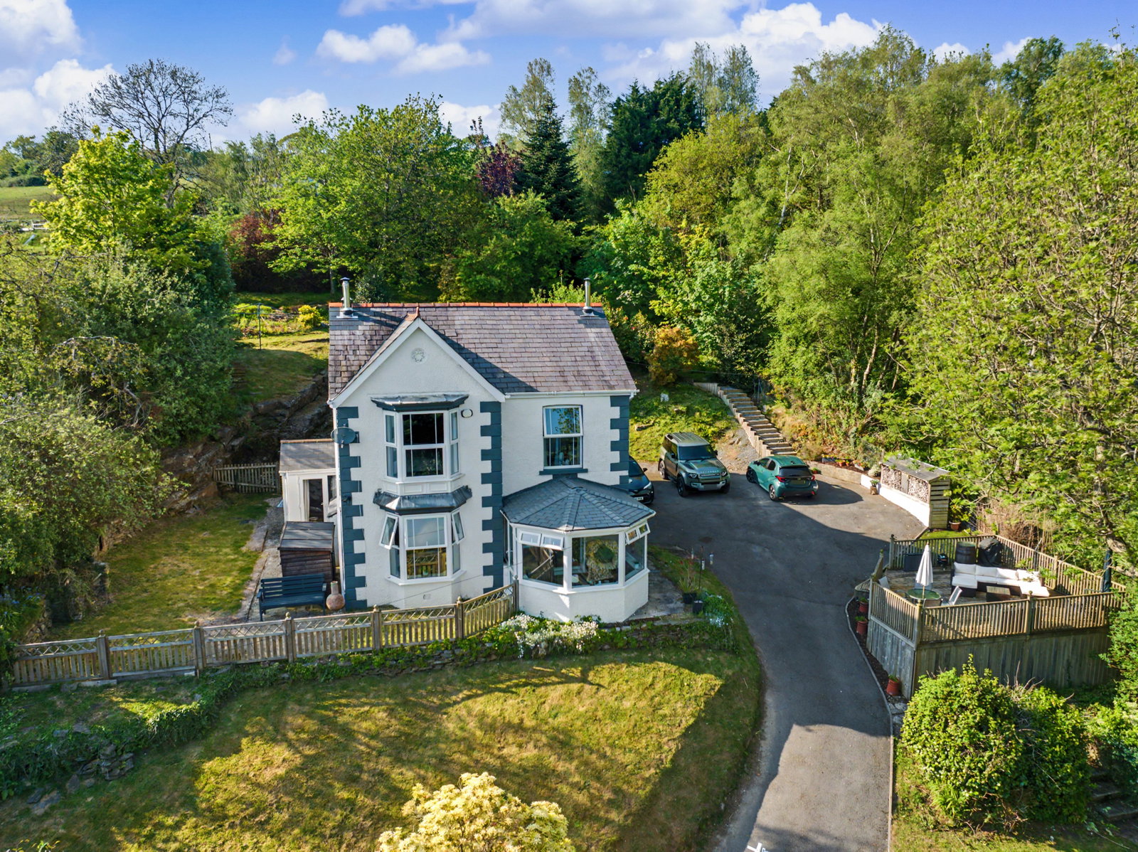 Detached House in Swansea
