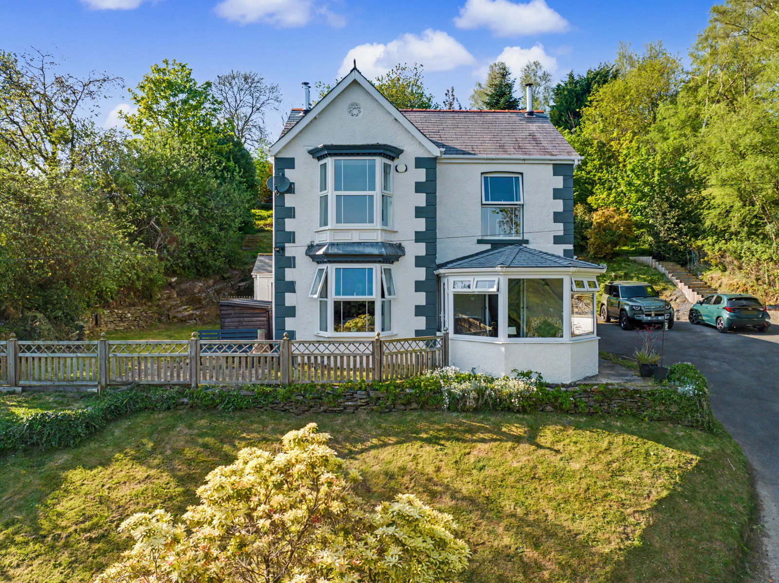 Detached House in Swansea