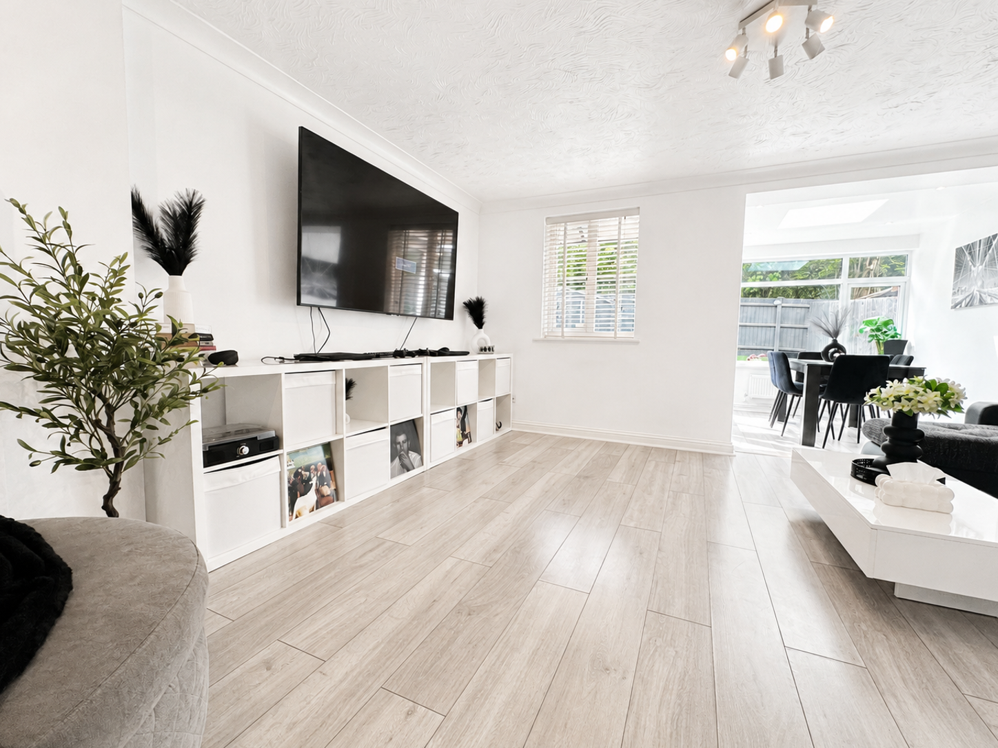 Detached House in Houghton Regis