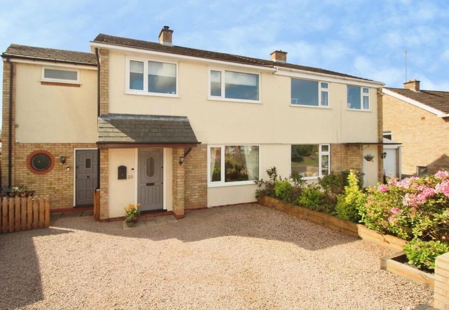 Semi Detached House in Kidderminster