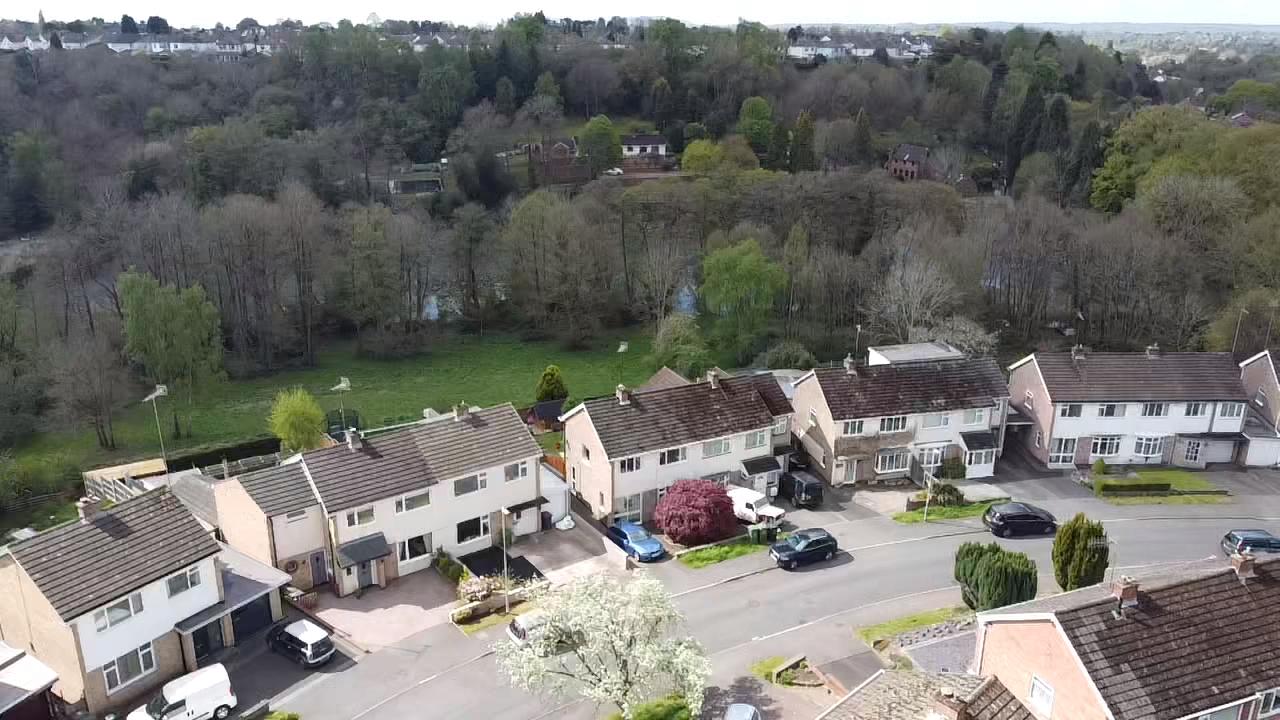 Semi Detached House in Kidderminster