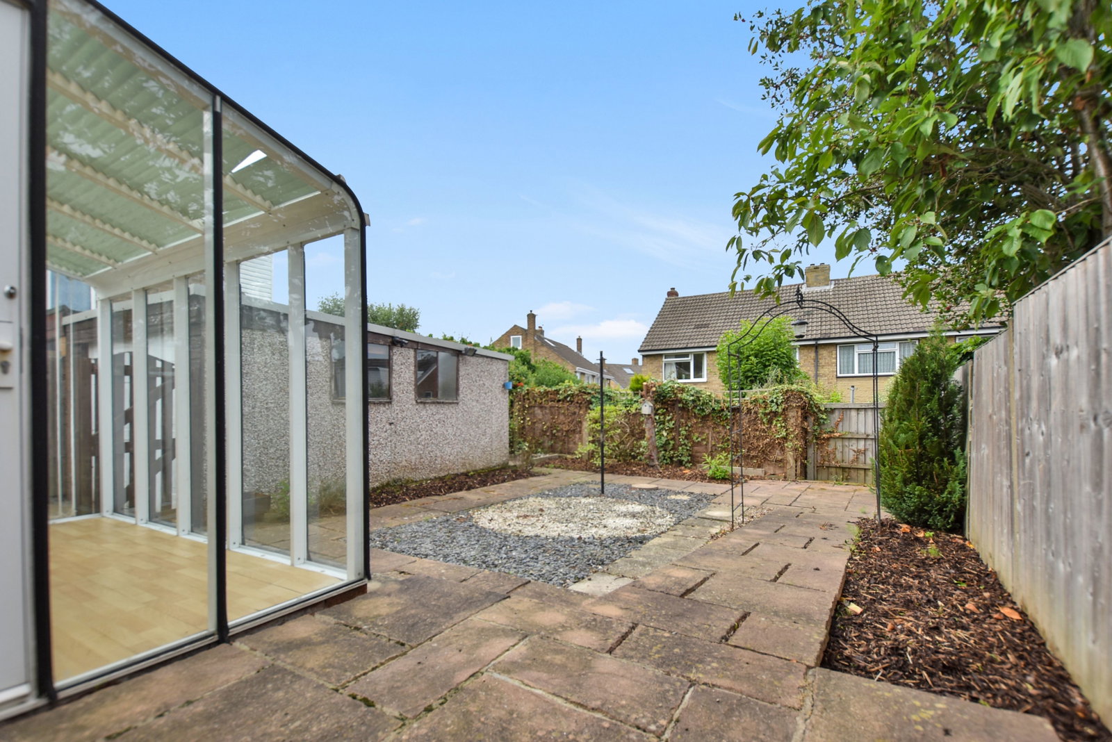 Semi Detached House for sale in Wakefield, Castle View, SANDAL, Wakefield WF2 7HZ, 1001 m²