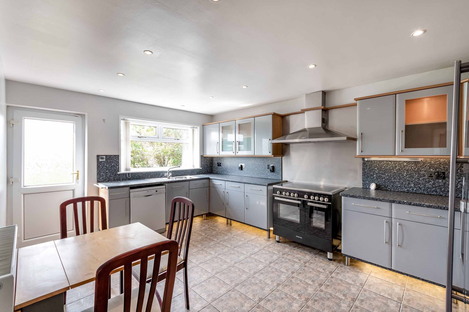 Detached House in Newark