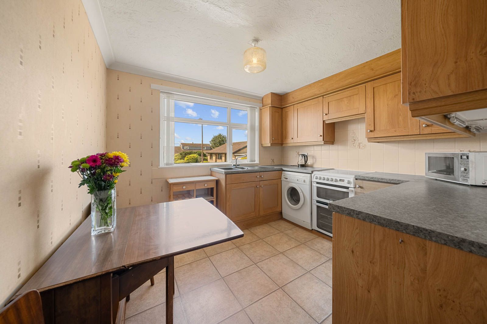 Bungalow in Huddersfield