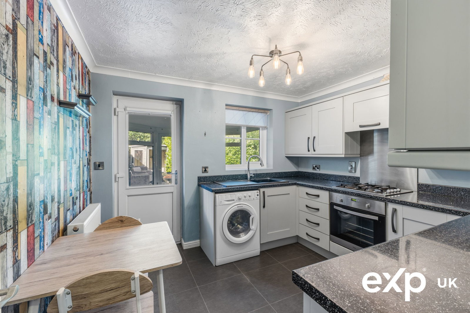 Semi Detached House in Mansfield