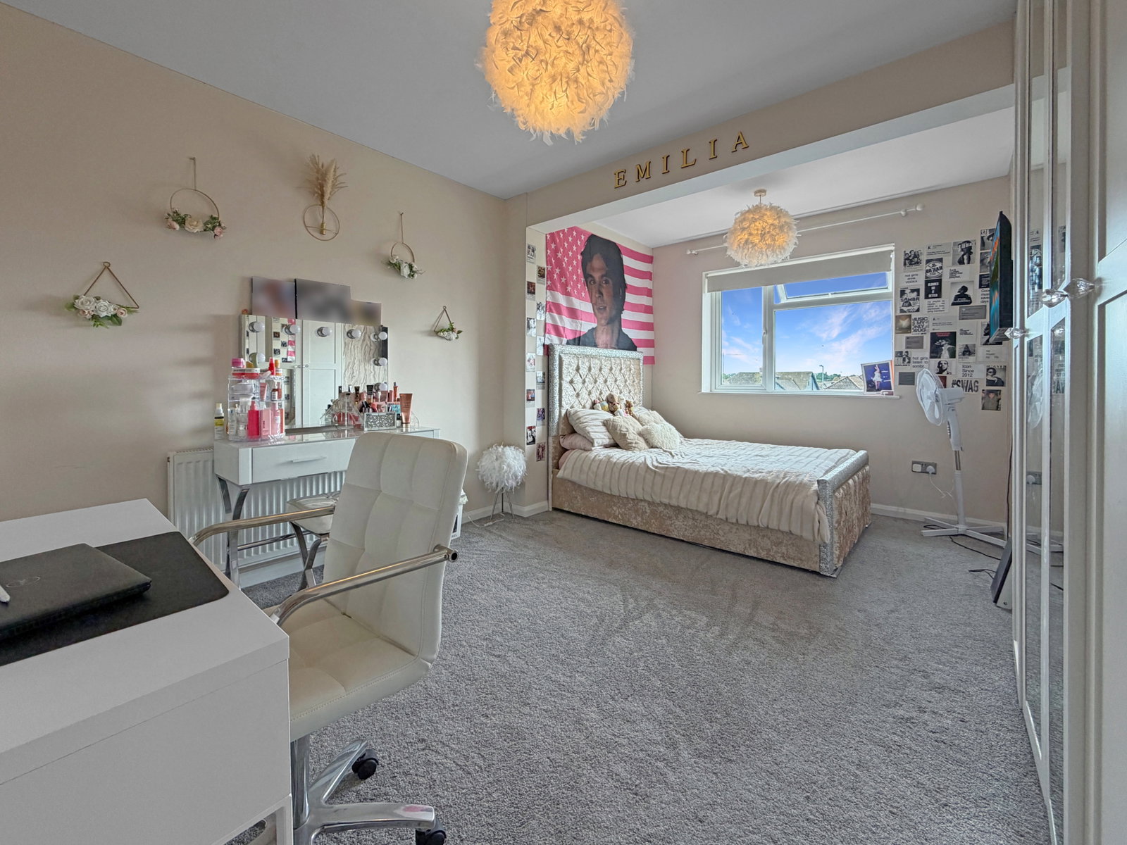 Detached House for sale in Stanford-le-hope, Lampits Hill, Old Corringham SS17 9AJ