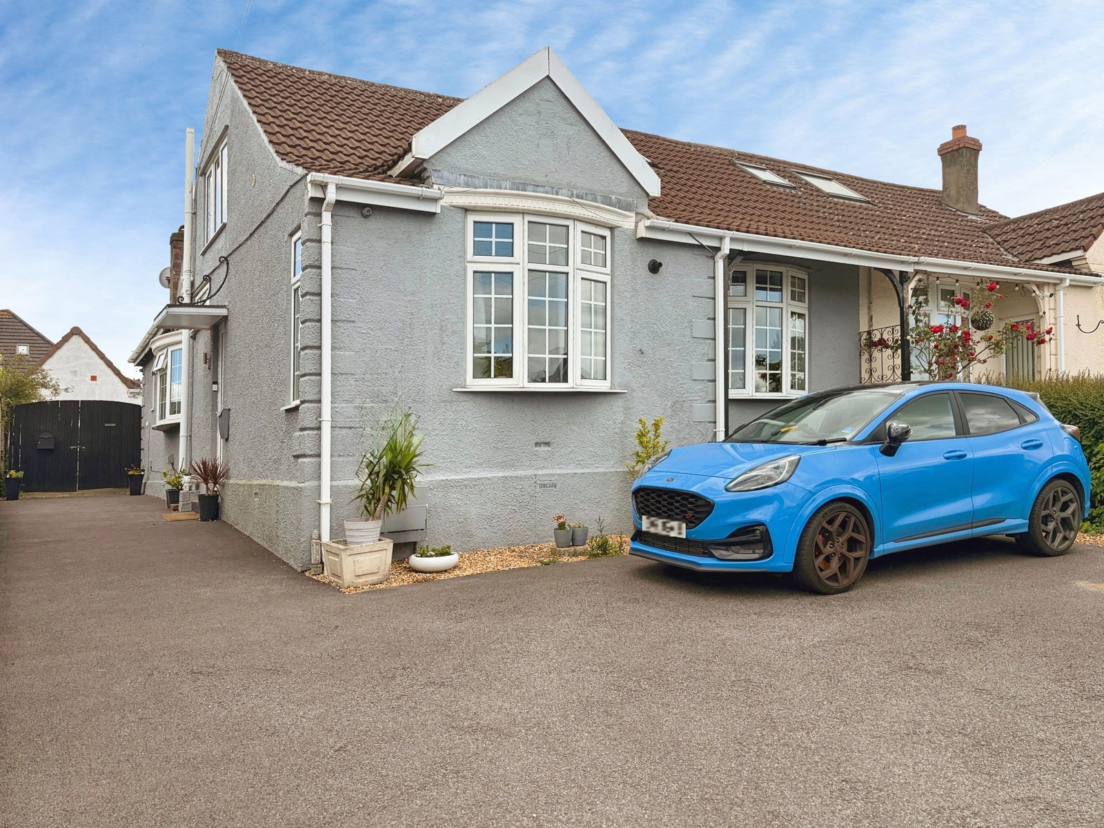 Semi Detached Bungalow in Bristol