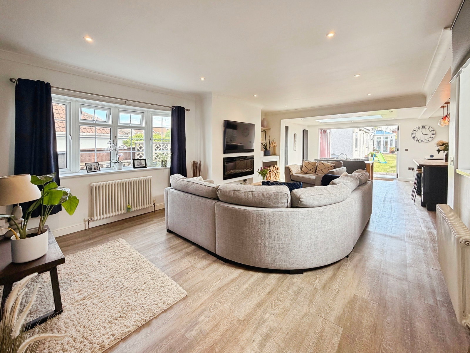 Semi Detached Bungalow in Bristol