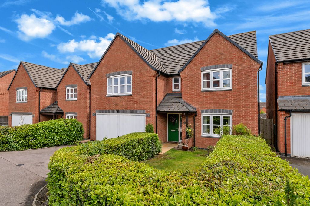 Detached House in Loughborough