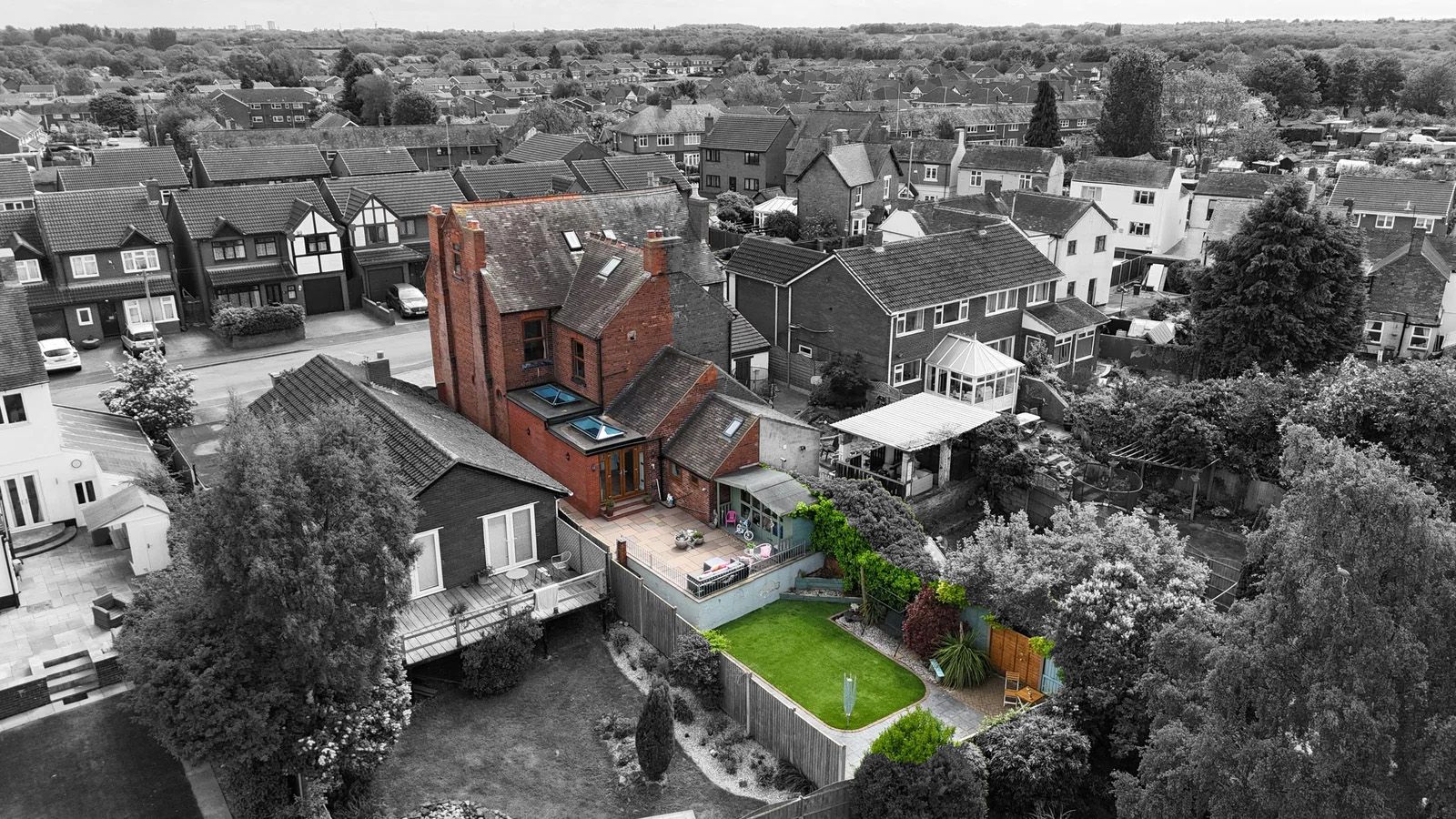 Semi Detached House in Walsall