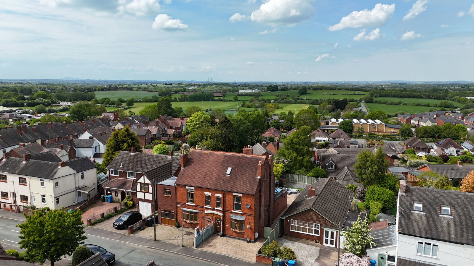 Semi Detached House in Walsall