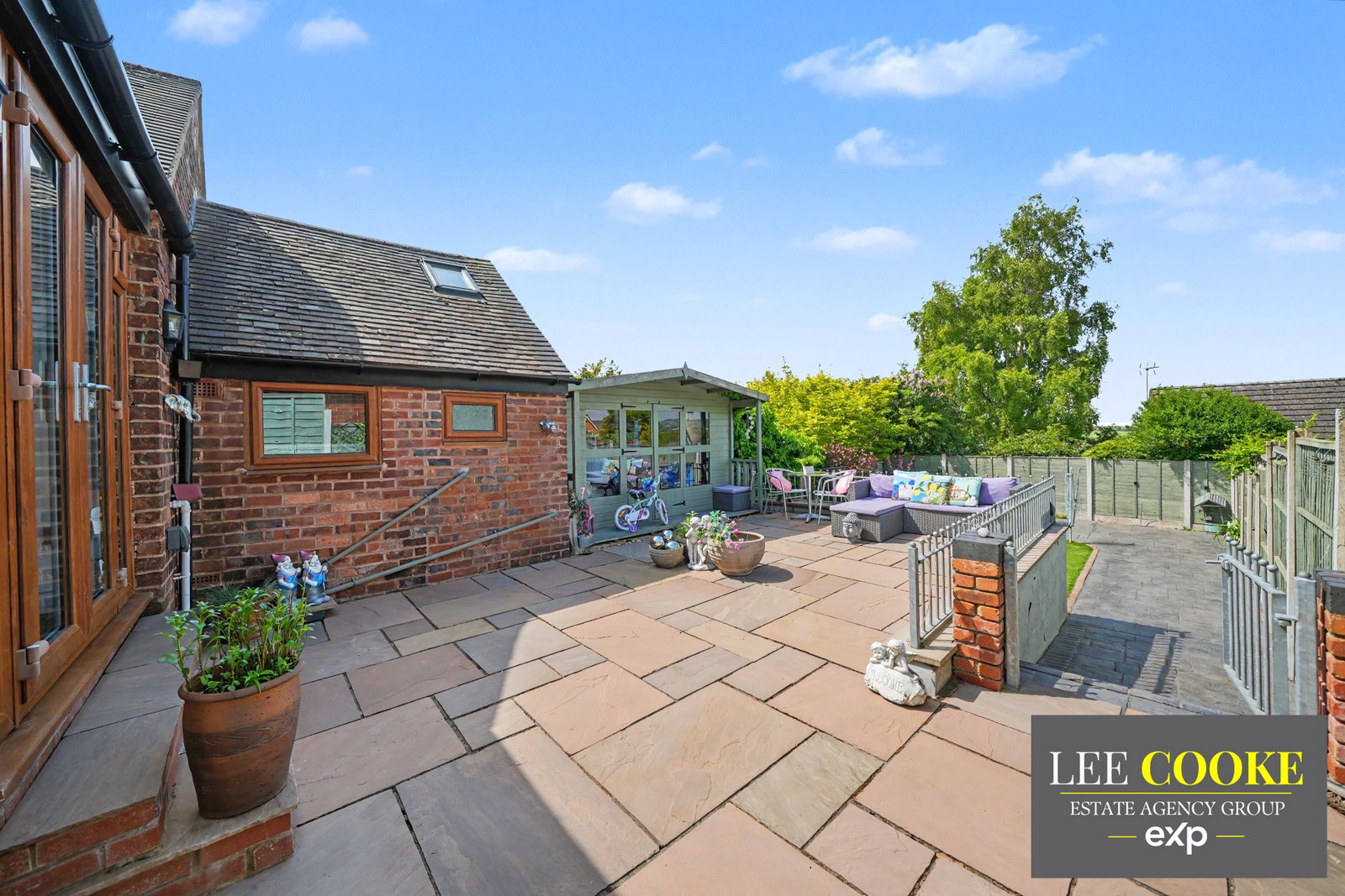Semi Detached House in Walsall