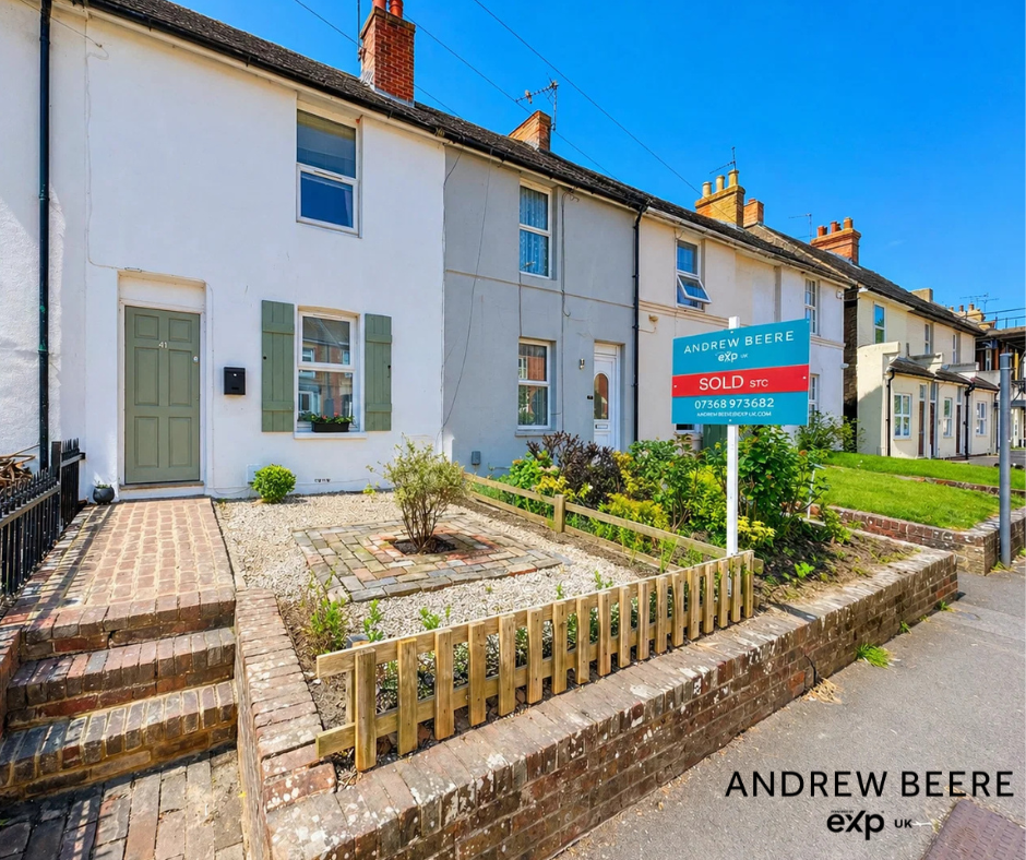Terraced House in Ashford