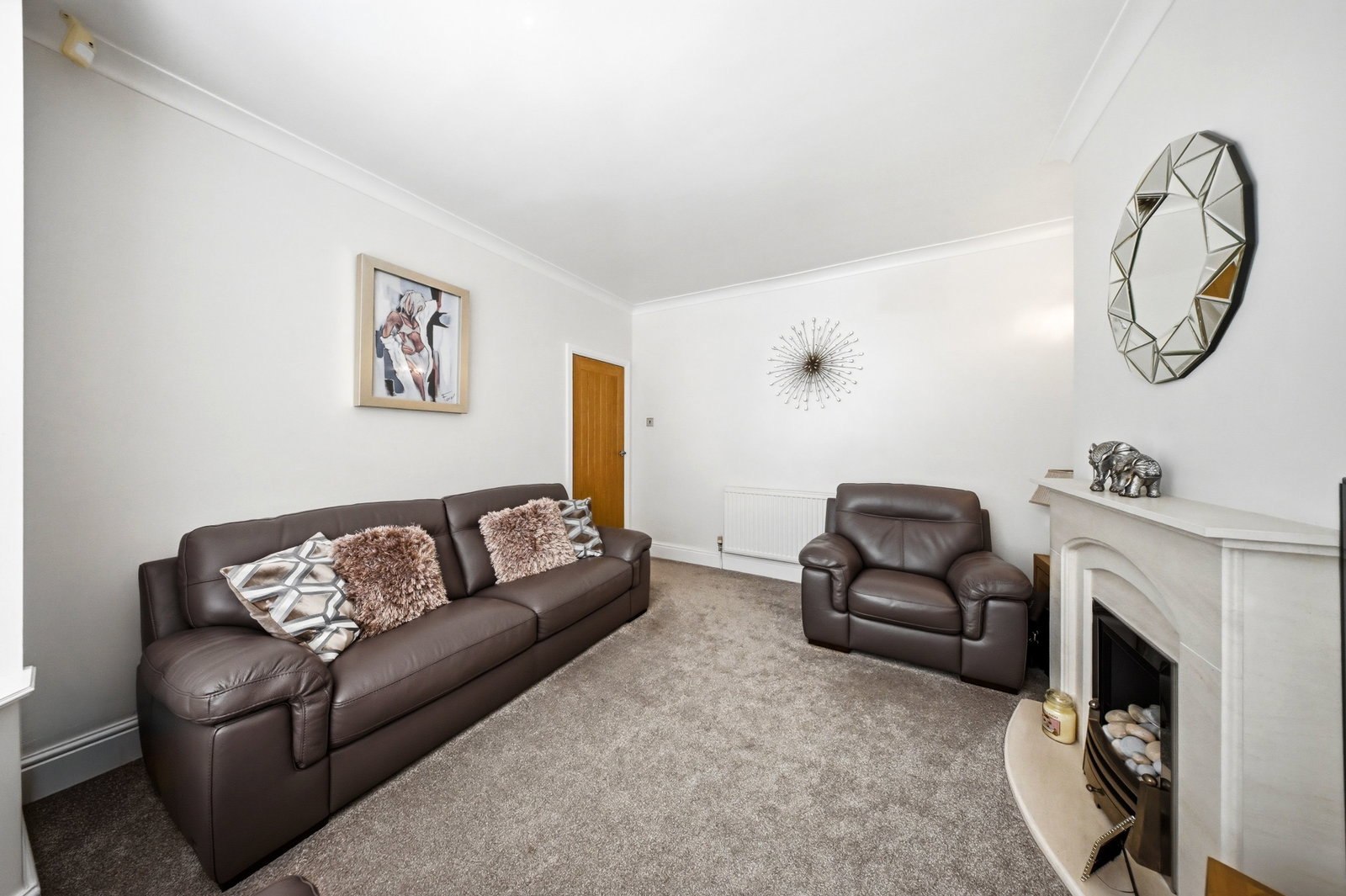 Semi Detached House in Burnley 4
