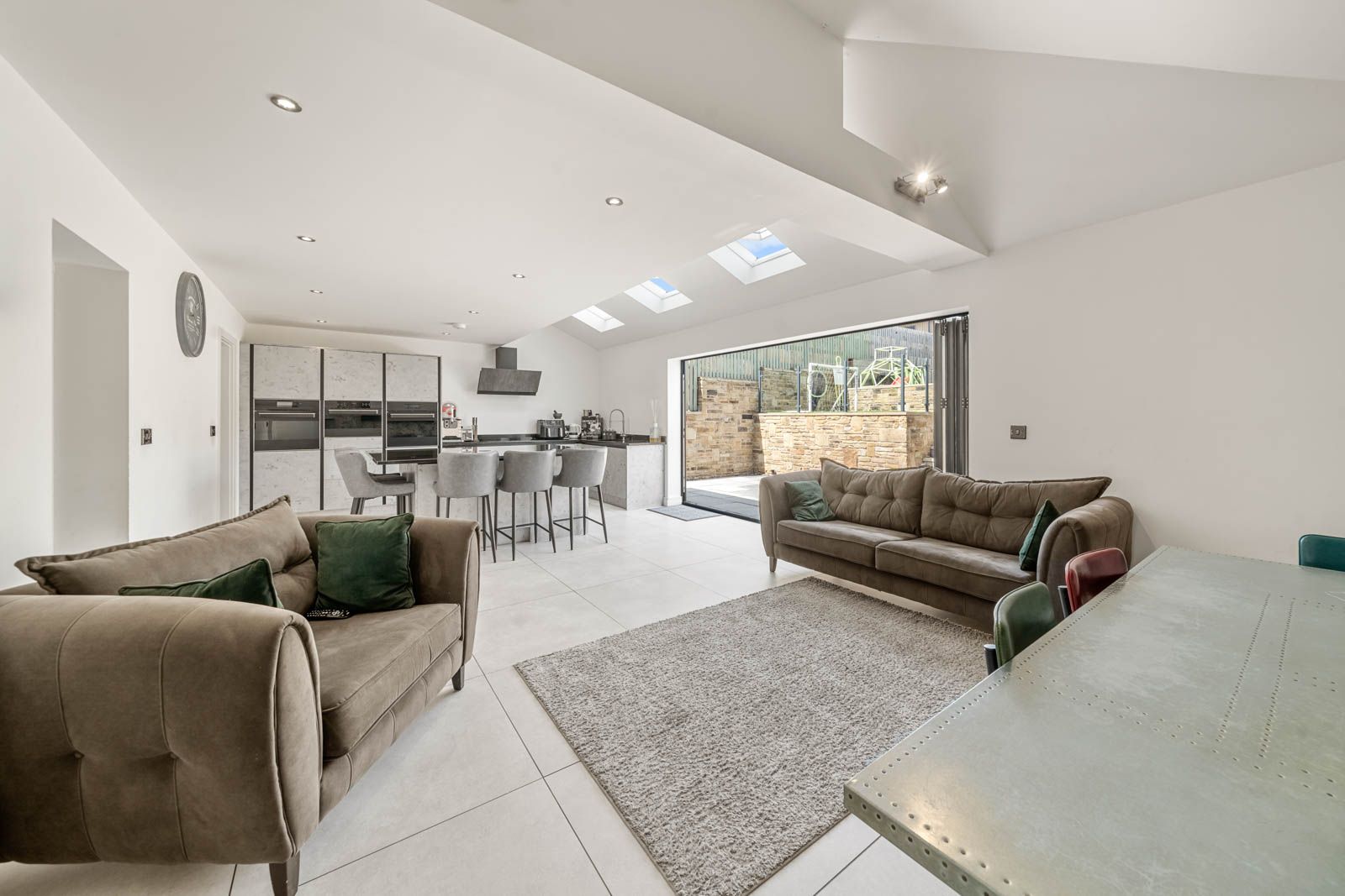 Semi Detached House in Halifax