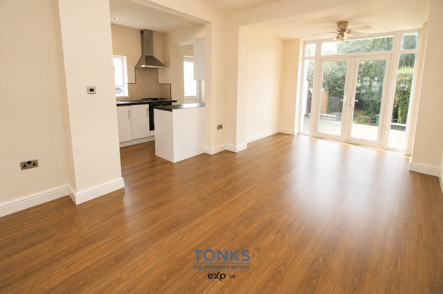Semi Detached House for sale in Halesowen, Witley Avenue, Halesowen, B63 4DW