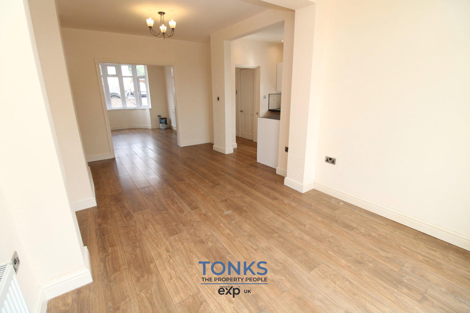 Semi Detached House for sale in Halesowen, Witley Avenue, Halesowen, B63 4DW
