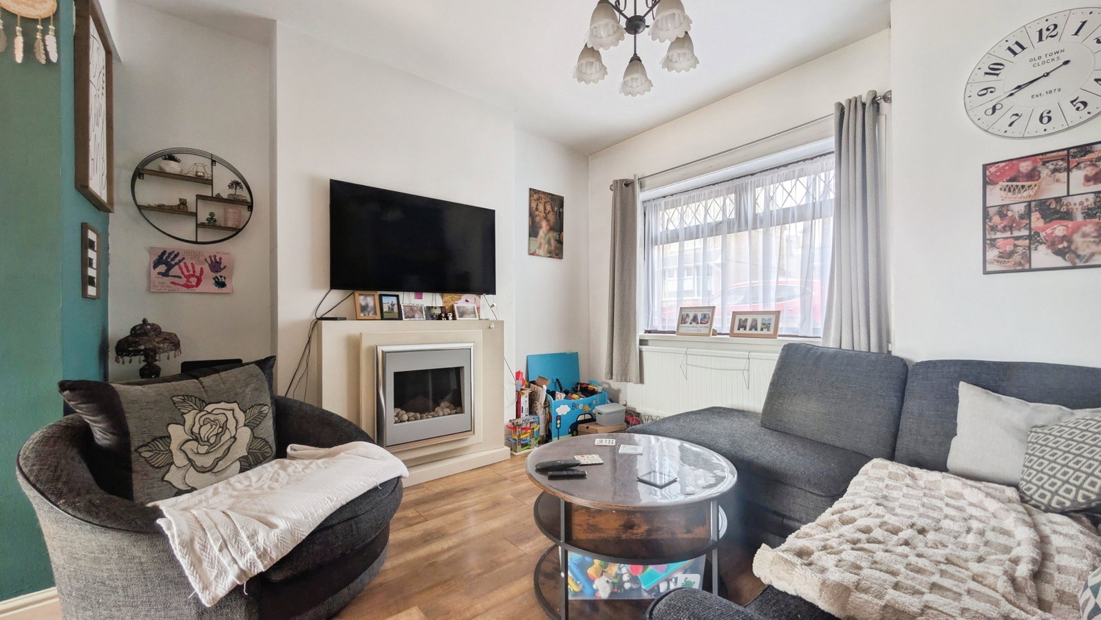 Semi Detached House in Swansea
