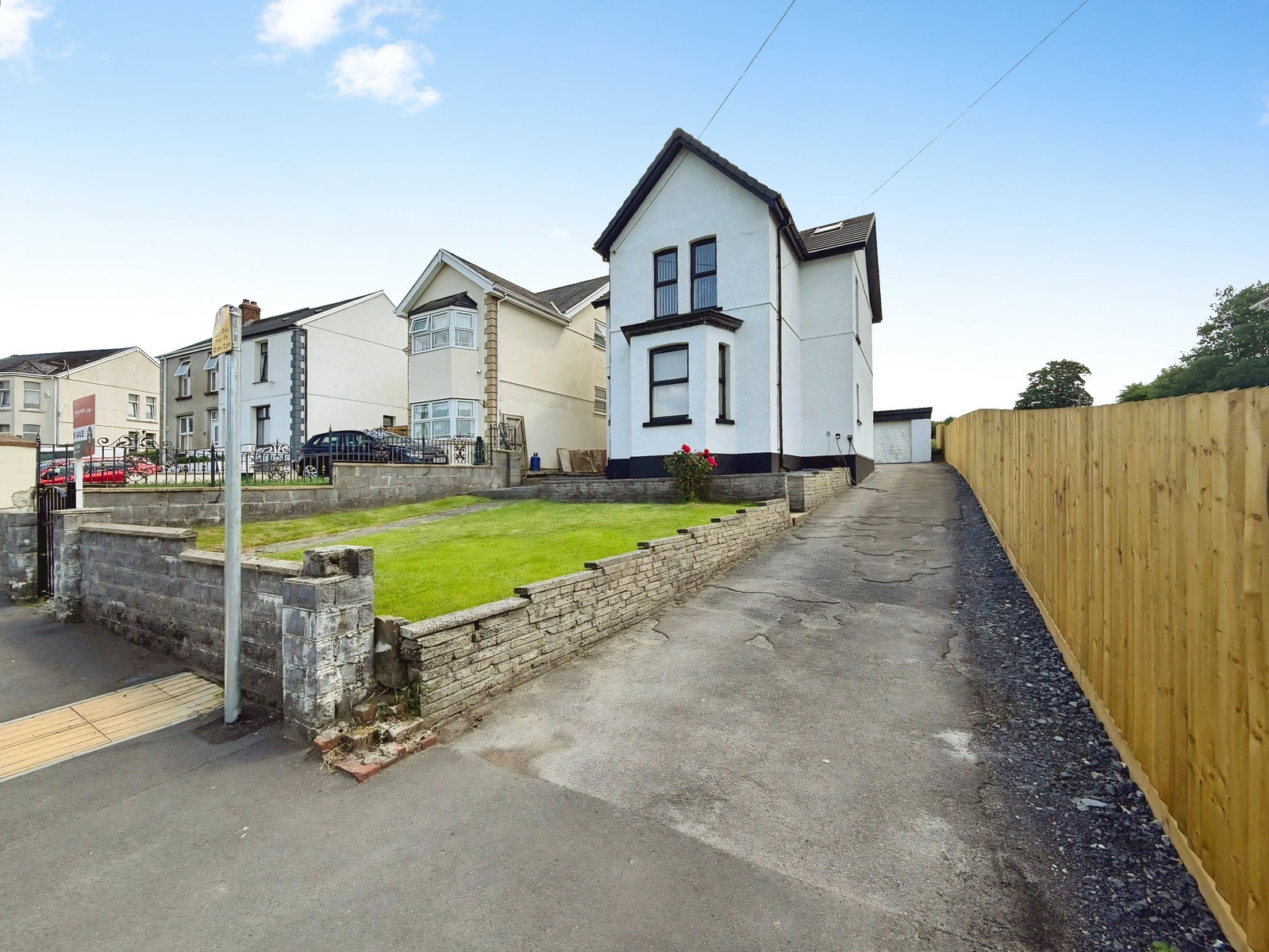 Detached House in Swansea