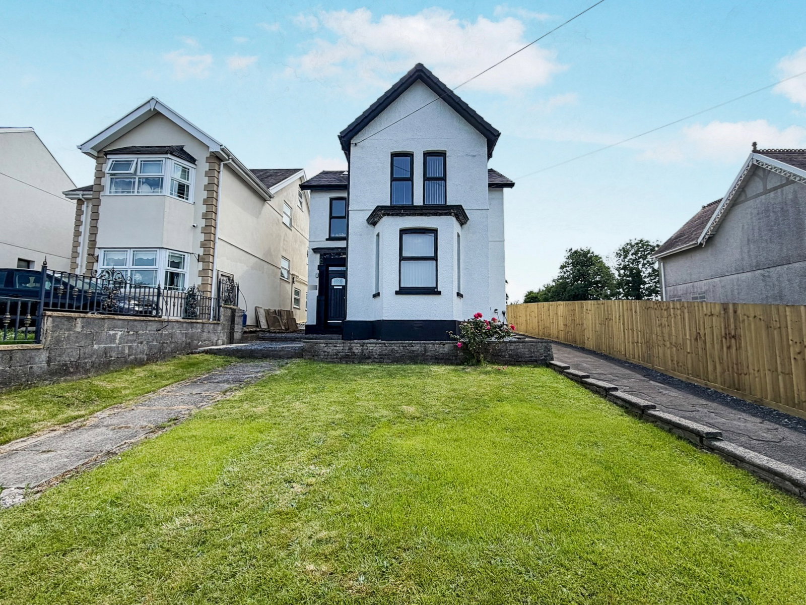 Detached House in Swansea
