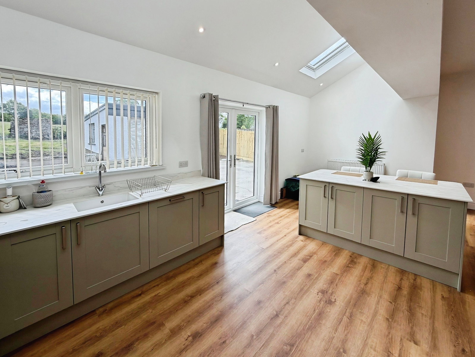 Detached House in Swansea