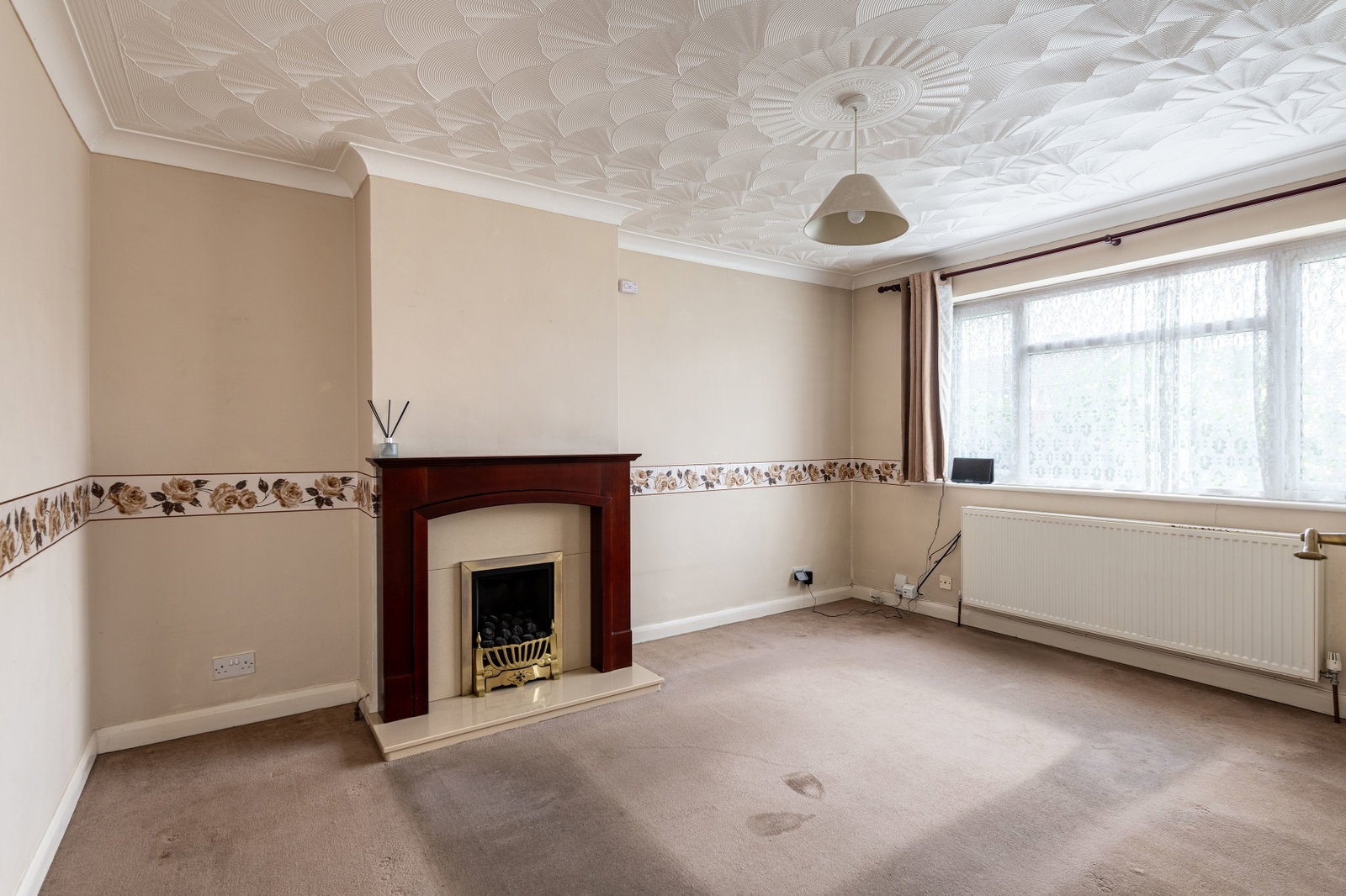 Semi Detached Bungalow in Sittingbourne