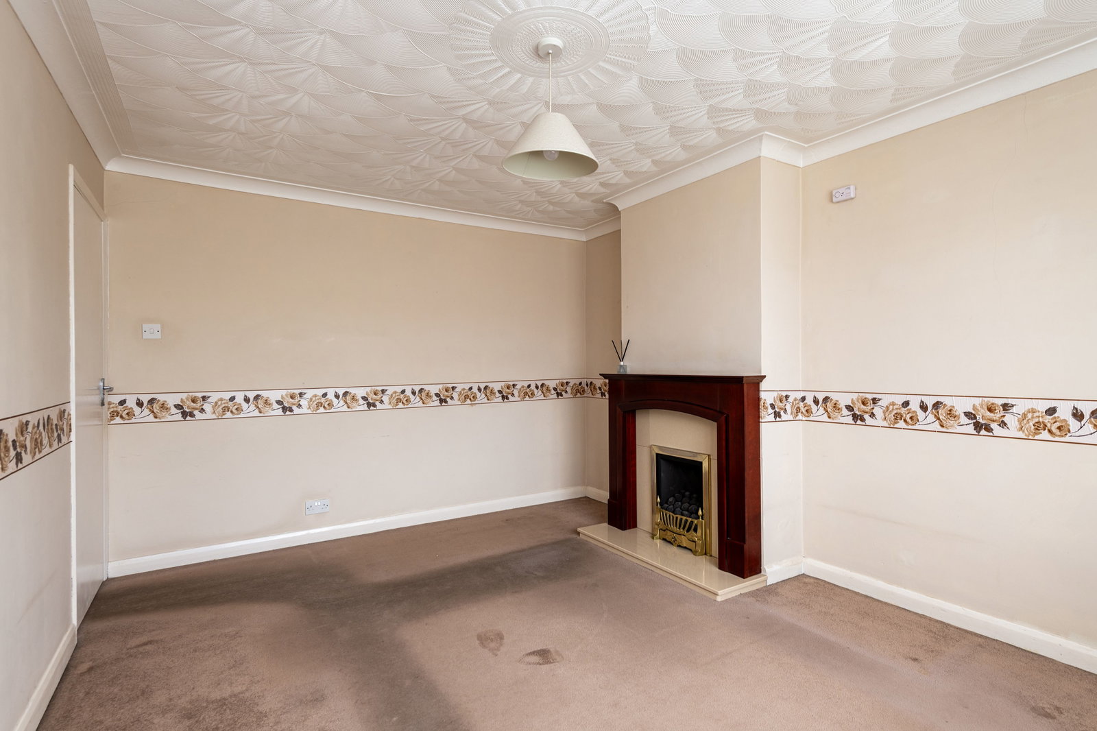 Semi Detached Bungalow in Sittingbourne