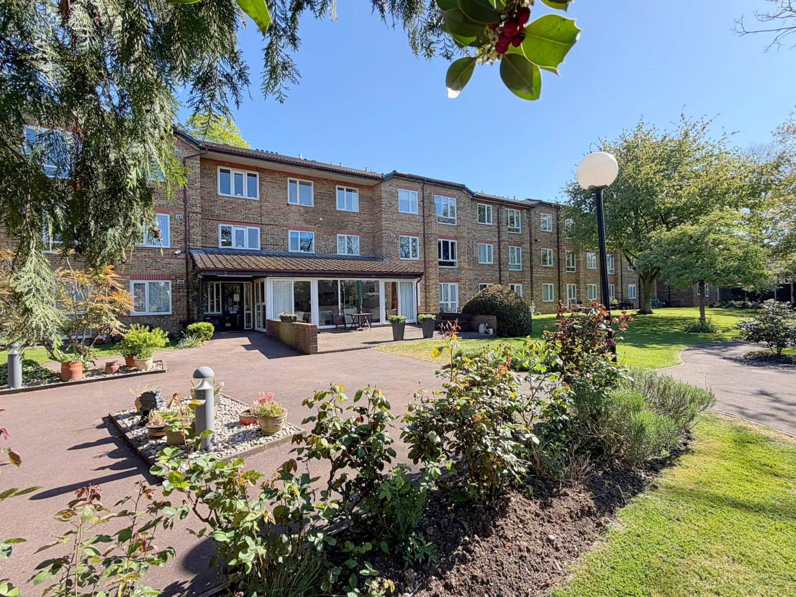 Ground Floor Flat in London