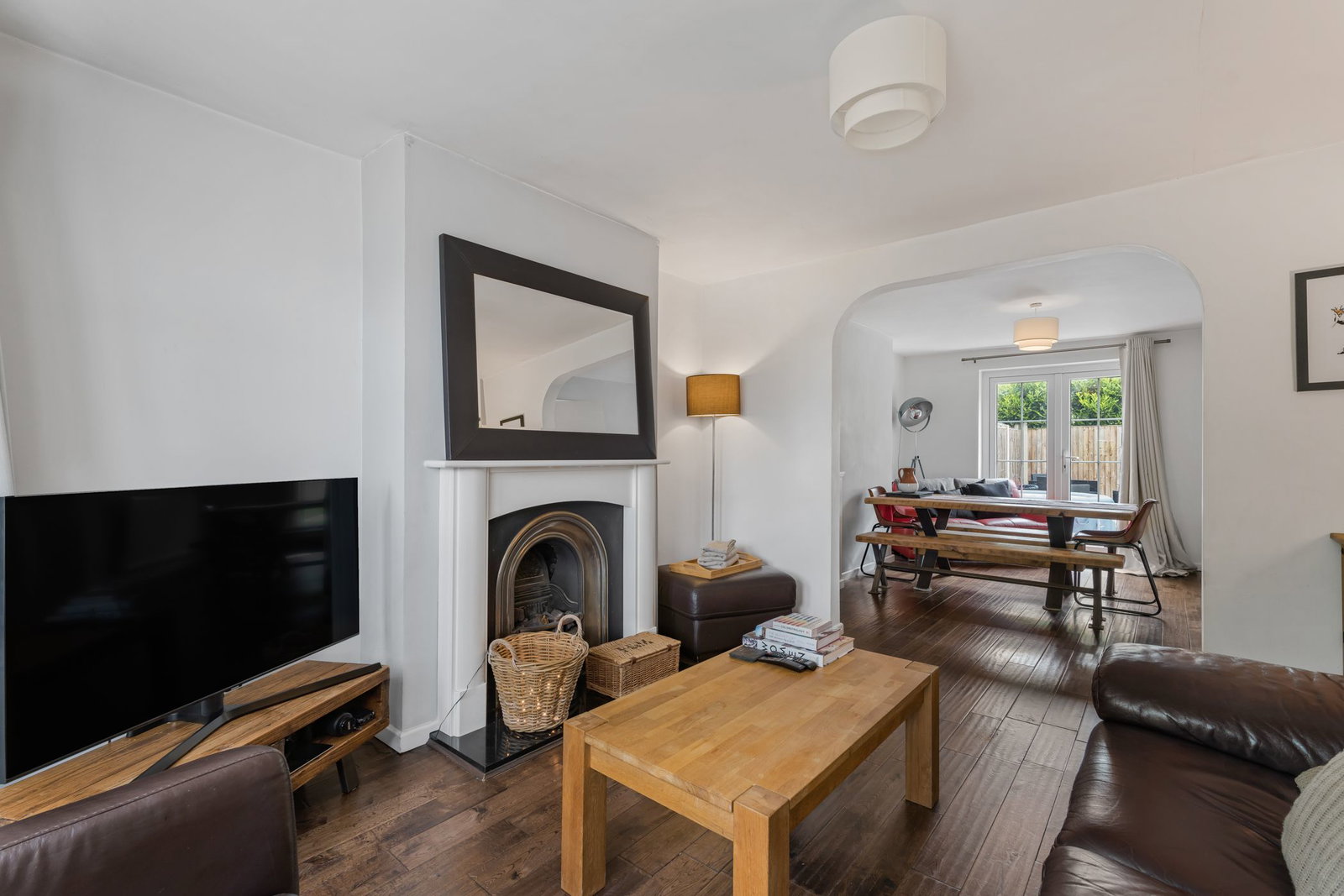 Semi Detached House in Cheltenham 3