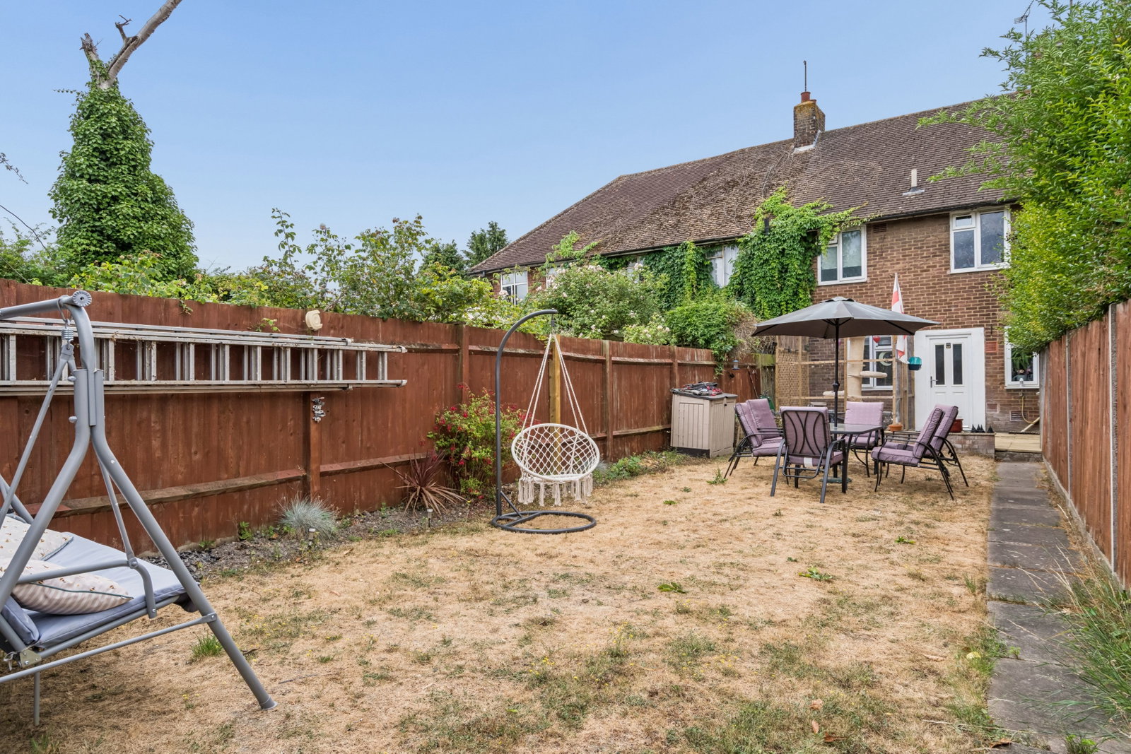Terraced House in Dunstable