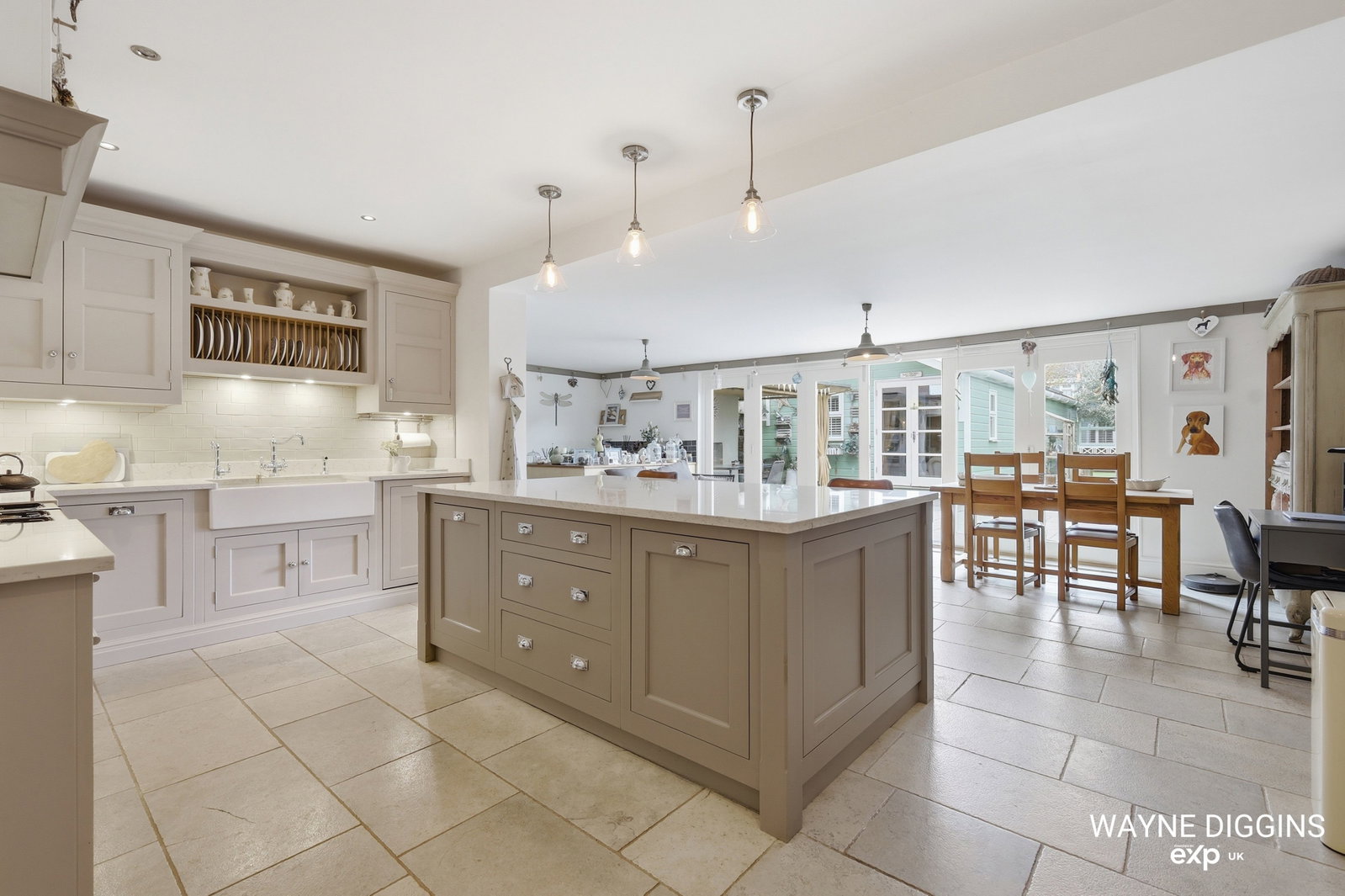 Semi Detached House in Grays