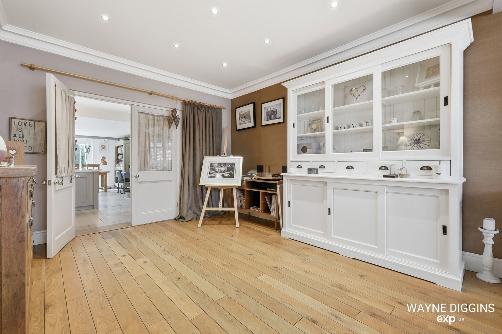 Semi Detached House in Grays