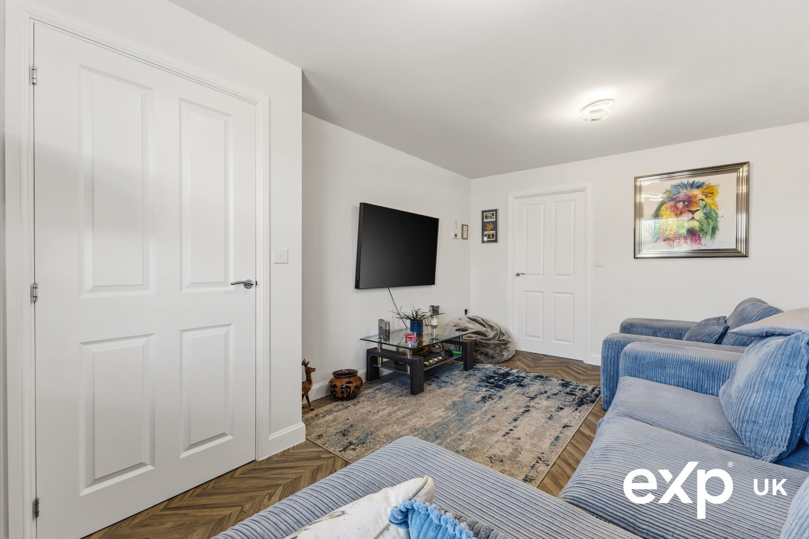 Detached House in Notts