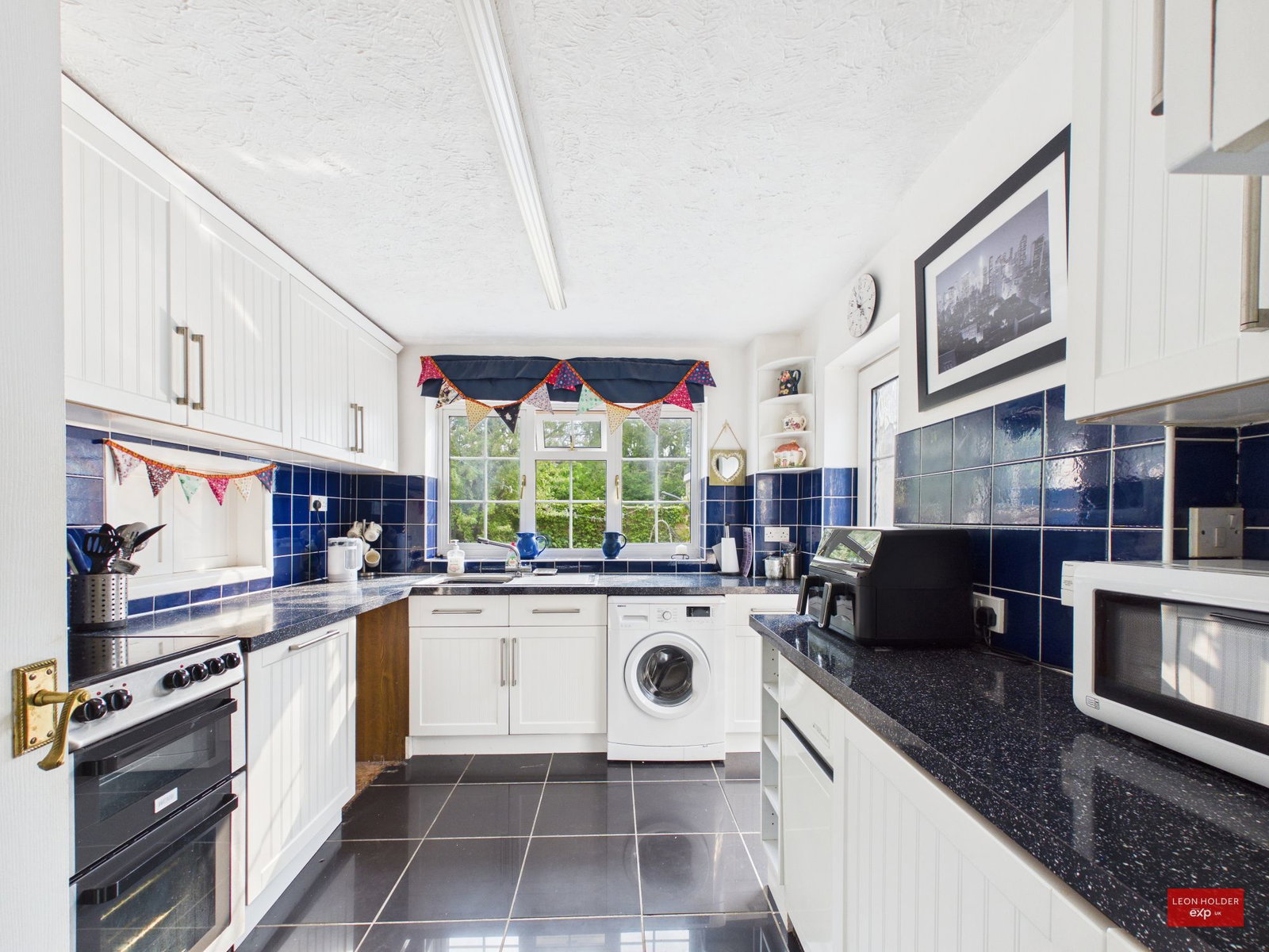 Semi Detached House in Gloucester