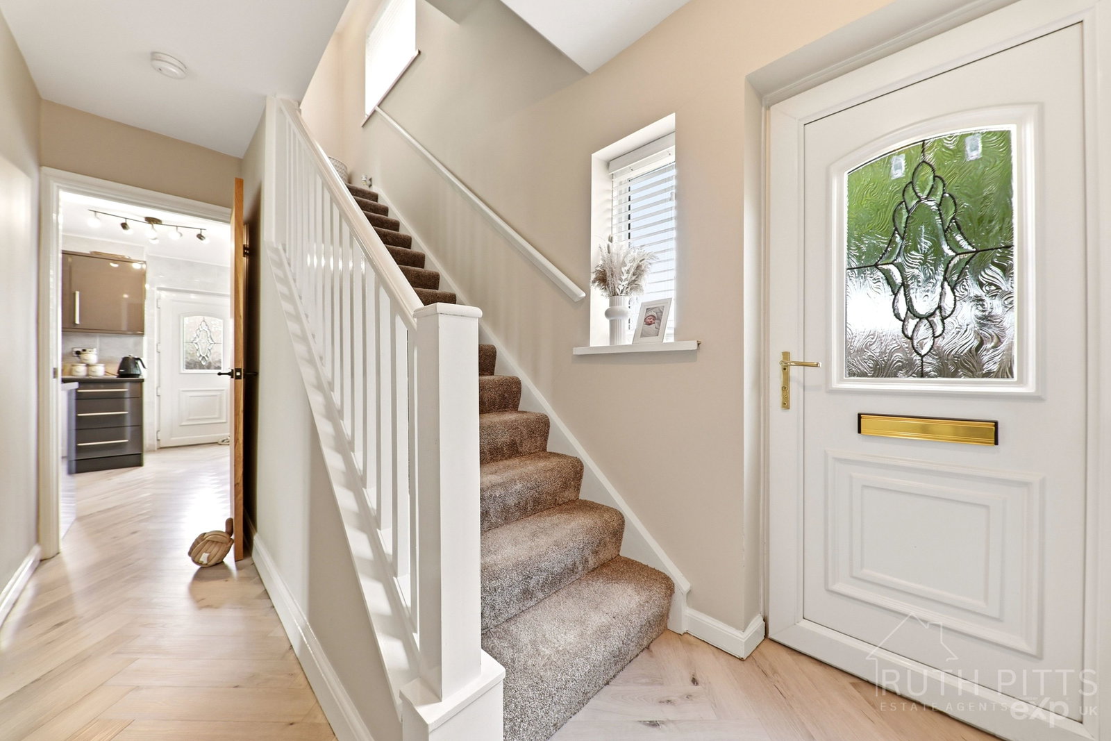 Semi Detached House for sale in Pontefract, Rose Avenue, Upton, WF9