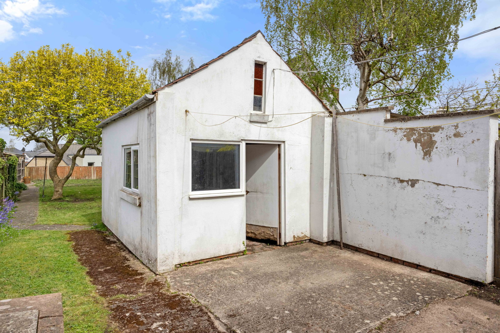 Semi Detached House in Cheltenham