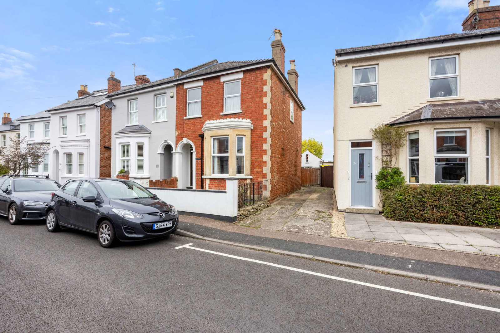 Semi Detached House in Cheltenham