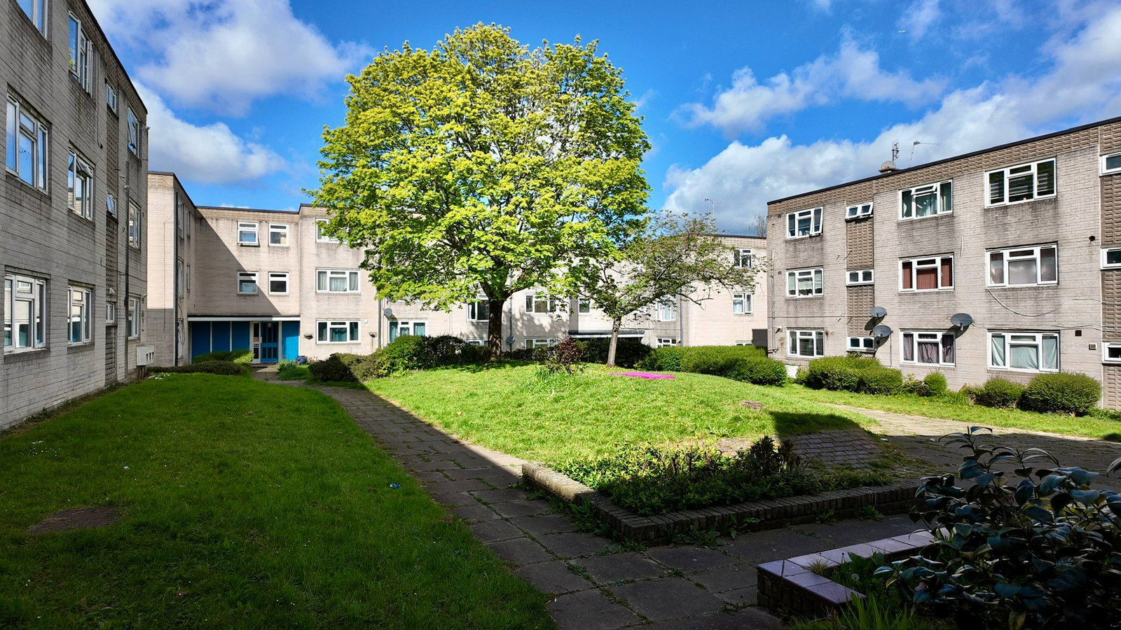 Flat in Crawley